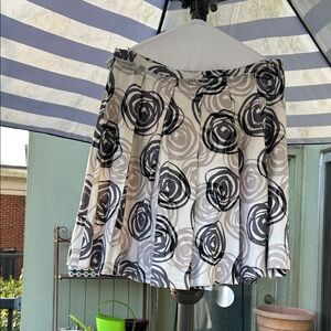 GAP Black and White Floral Skater Skirt